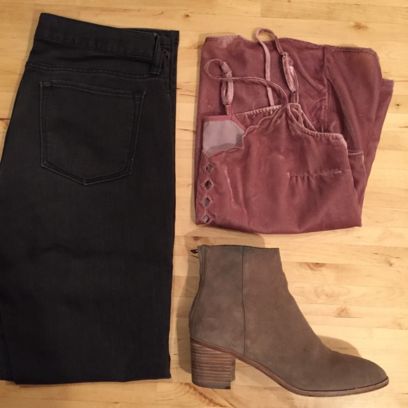 BANANA REPUBLIC Black Wash Skinny Jean - Picture 3 of 3